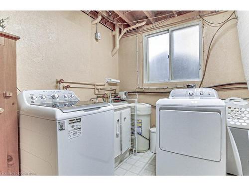 37 Summit Avenue, Kitchener, ON - Indoor Photo Showing Laundry Room