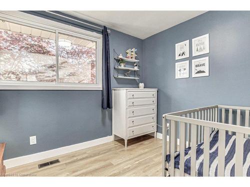 37 Summit Avenue, Kitchener, ON - Indoor Photo Showing Bedroom