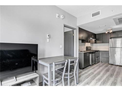 B02 In Building G-275 Larch Street, Waterloo, ON - Indoor Photo Showing Kitchen With Stainless Steel Kitchen