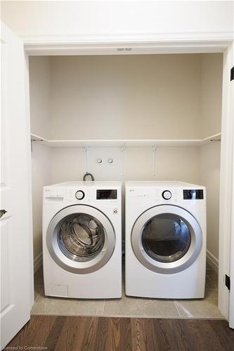 21-575 Albert Avenue N, Listowel, ON - Indoor Photo Showing Laundry Room