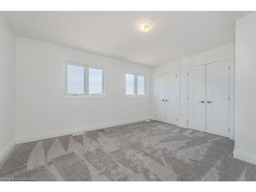 88 South Parkwood Boulevard, Elmira, ON - Indoor Photo Showing Other Room