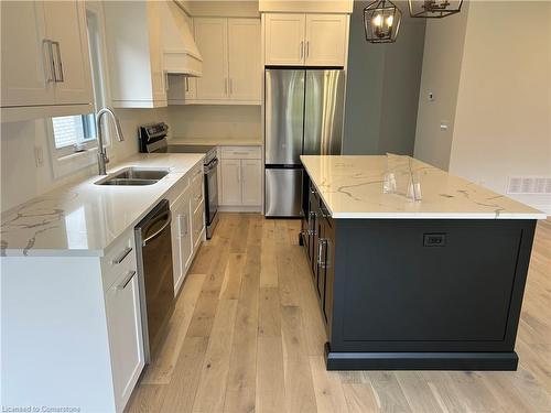 88 South Parkwood Boulevard, Elmira, ON - Indoor Photo Showing Kitchen With Stainless Steel Kitchen With Double Sink