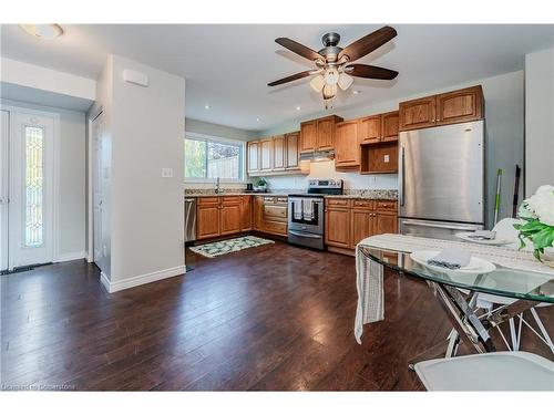 70 Tennyson Street, Woodstock, ON - Indoor Photo Showing Kitchen