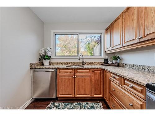 70 Tennyson Street, Woodstock, ON - Indoor Photo Showing Kitchen