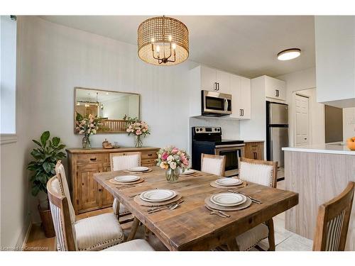 405-283 Fairway Road N, Kitchener, ON - Indoor Photo Showing Dining Room