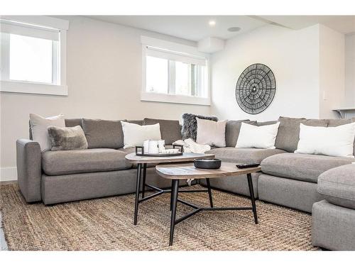 Lot 59-164 Newman Drive, Cambridge, ON - Indoor Photo Showing Living Room