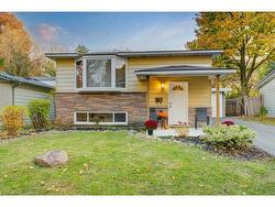 70 Hickory Heights Crescent  Kitchener, ON N2N 1H4