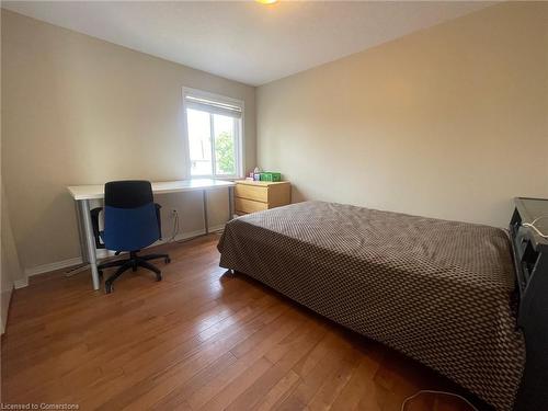 163 Dalecroft Place, Waterloo, ON - Indoor Photo Showing Bedroom