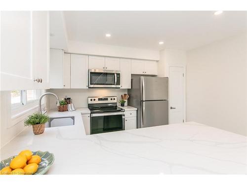 122 Wilfred Avenue, Kitchener, ON - Indoor Photo Showing Kitchen With Stainless Steel Kitchen