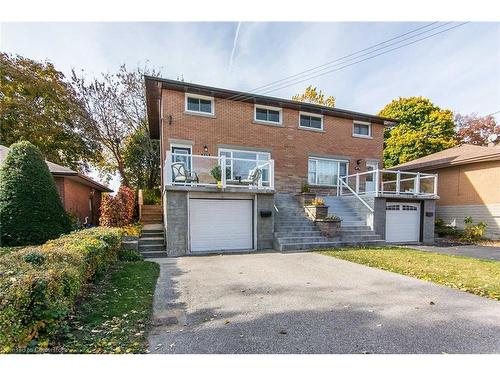 122 Wilfred Avenue, Kitchener, ON - Outdoor