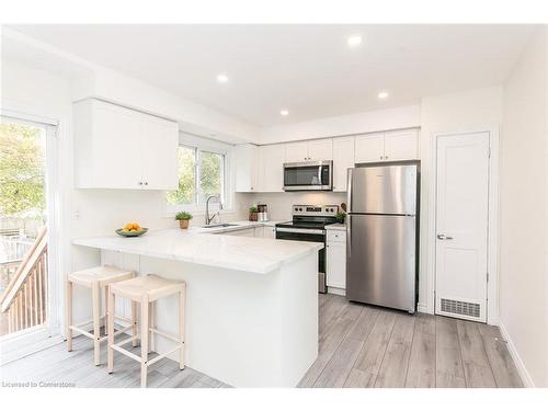 122 Wilfred Avenue, Kitchener, ON - Indoor Photo Showing Kitchen With Stainless Steel Kitchen