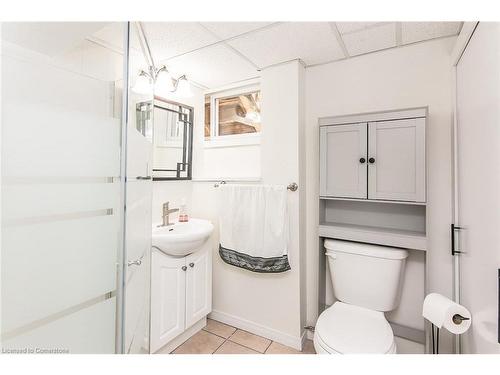 122 Wilfred Avenue, Kitchener, ON - Indoor Photo Showing Bathroom