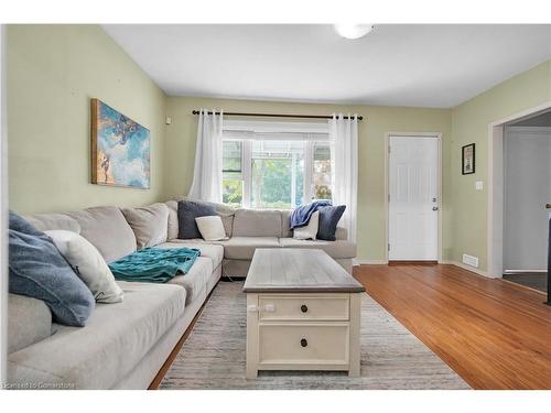 66 Langarth Street W, London, ON - Indoor Photo Showing Living Room