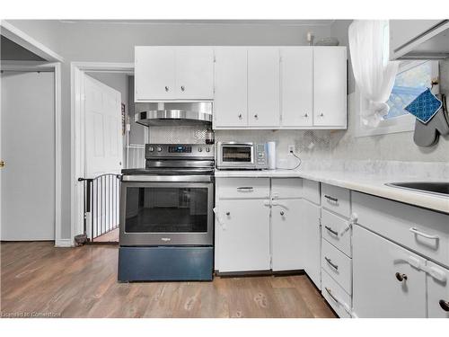 66 Langarth Street W, London, ON - Indoor Photo Showing Kitchen