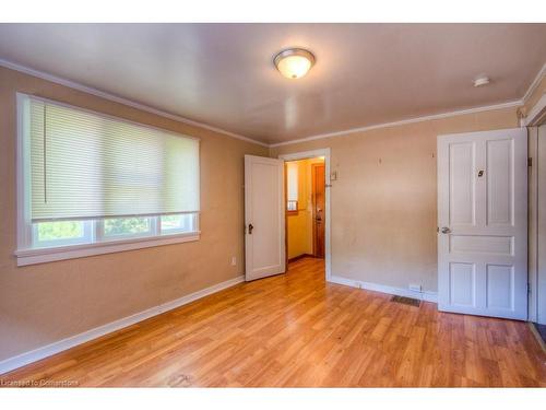 126 Albert Street, Waterloo, ON - Indoor Photo Showing Other Room