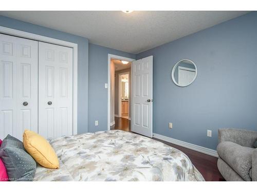 27 Verona Street, Kitchener, ON - Indoor Photo Showing Bedroom