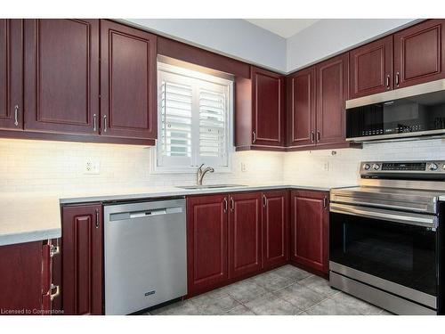 27 Verona Street, Kitchener, ON - Indoor Photo Showing Kitchen