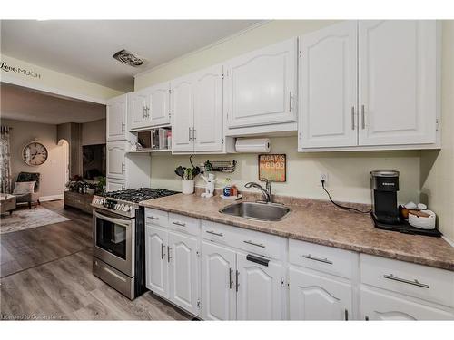 66 Birch Street, Cambridge, ON - Indoor Photo Showing Kitchen