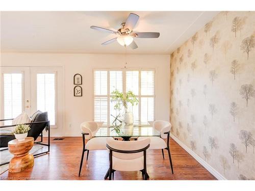 61 Evergreen Crescent, Kitchener, ON - Indoor Photo Showing Dining Room