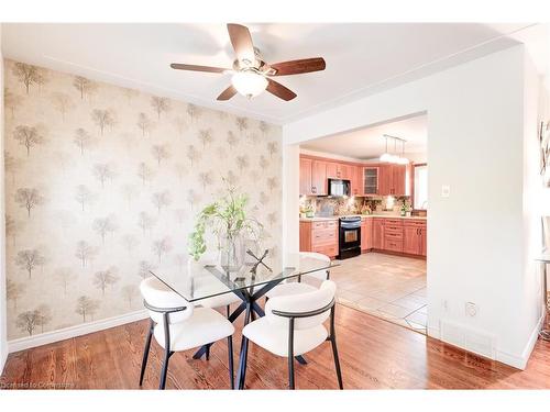 61 Evergreen Crescent, Kitchener, ON - Indoor Photo Showing Dining Room