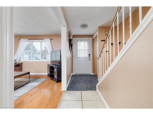 9 Harvest Court, Kitchener, ON - Indoor Photo Showing Other Room