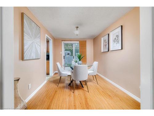 9 Harvest Court, Kitchener, ON - Indoor Photo Showing Dining Room