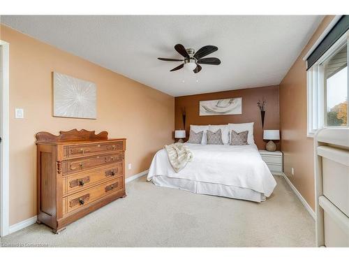 9 Harvest Court, Kitchener, ON - Indoor Photo Showing Bedroom