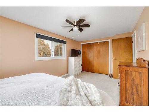 9 Harvest Court, Kitchener, ON - Indoor Photo Showing Bedroom