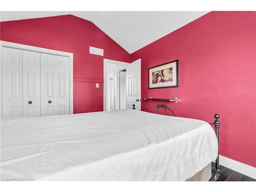 241 Fern Crescent, Waterloo, ON - Indoor Photo Showing Bedroom