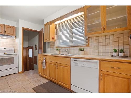 276 Kenneth Avenue, Kitchener, ON - Indoor Photo Showing Kitchen With Double Sink