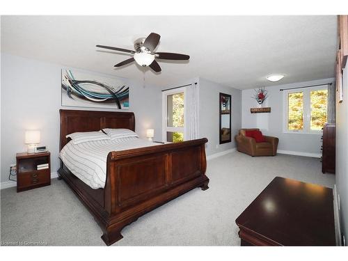 6-214 Kingswood Drive, Kitchener, ON - Indoor Photo Showing Bedroom