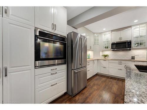 11-229 Baker Street, Waterloo, ON - Indoor Photo Showing Kitchen With Stainless Steel Kitchen With Upgraded Kitchen