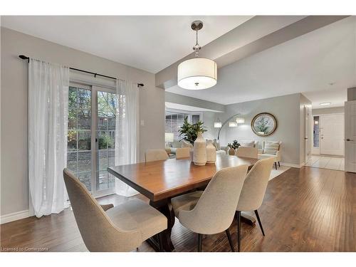 11-229 Baker Street, Waterloo, ON - Indoor Photo Showing Dining Room