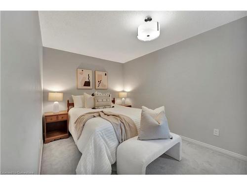 11-229 Baker Street, Waterloo, ON - Indoor Photo Showing Bedroom