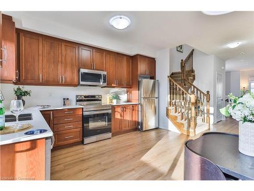 35-461 Blackburn Drive, Brantford, ON - Indoor Photo Showing Kitchen With Stainless Steel Kitchen