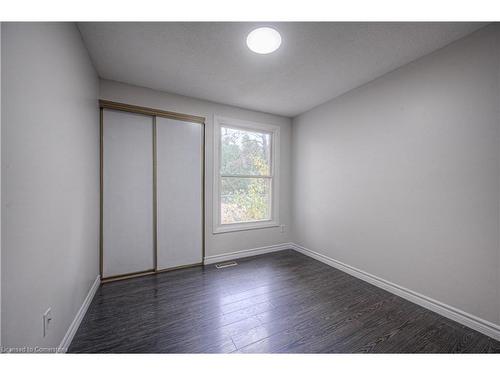 9-206 Green Valley Drive, Kitchener, ON - Indoor Photo Showing Other Room