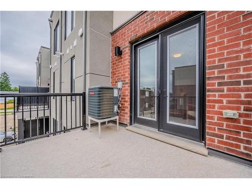 52-99 Roger Street, Waterloo, ON - Outdoor With Balcony With Exterior