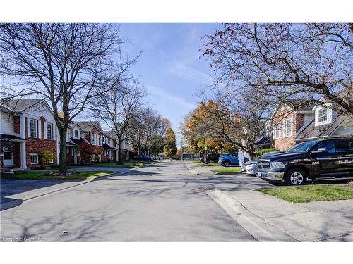 9-129 Victoria Road N, Guelph, ON - Outdoor With Facade