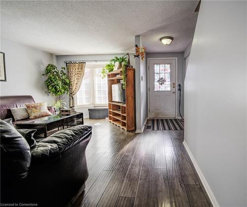 9-129 Victoria Road N, Guelph, ON - Indoor