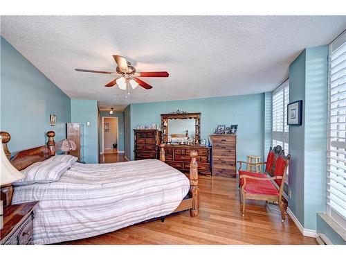 401-24 Marilyn Drive N, Guelph, ON - Indoor Photo Showing Bedroom