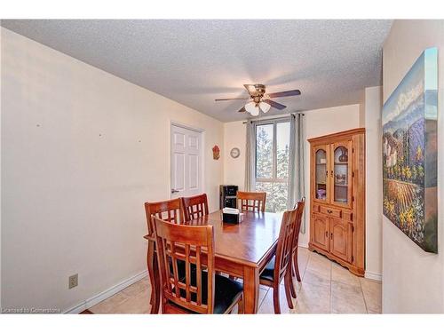 401-24 Marilyn Drive N, Guelph, ON - Indoor Photo Showing Dining Room