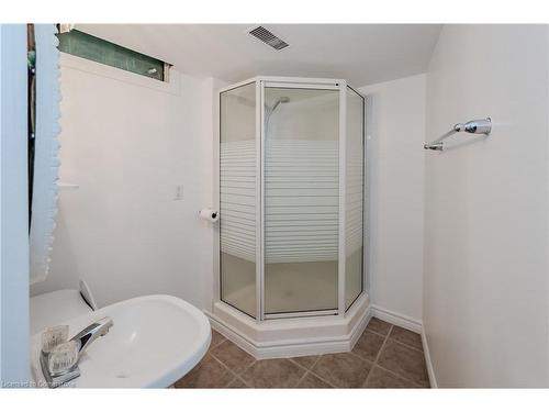 894 Strasburg Road, Kitchener, ON - Indoor Photo Showing Bathroom