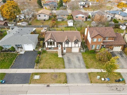 894 Strasburg Road, Kitchener, ON - Outdoor With Facade