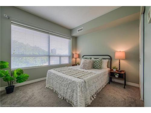 311-170 Water Street N, Cambridge, ON - Indoor Photo Showing Bedroom