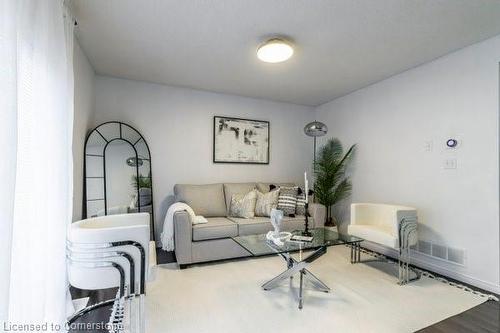 310 Fallowfield Drive, Kitchener, ON - Indoor Photo Showing Living Room