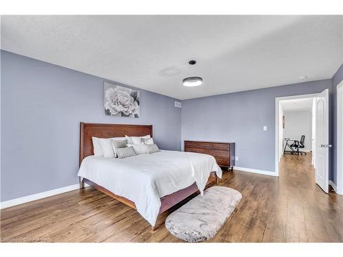 48 Isaiah Drive, Kitchener, ON - Indoor Photo Showing Bedroom