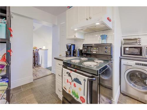 52 Henry Street, Kitchener, ON - Indoor Photo Showing Laundry Room