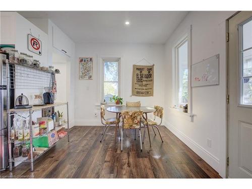 52 Henry Street, Kitchener, ON - Indoor Photo Showing Dining Room