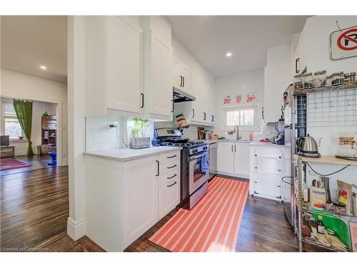 52 Henry Street, Kitchener, ON - Indoor Photo Showing Kitchen