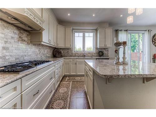 254 Seabrook Drive, Kitchener, ON - Indoor Photo Showing Kitchen With Upgraded Kitchen